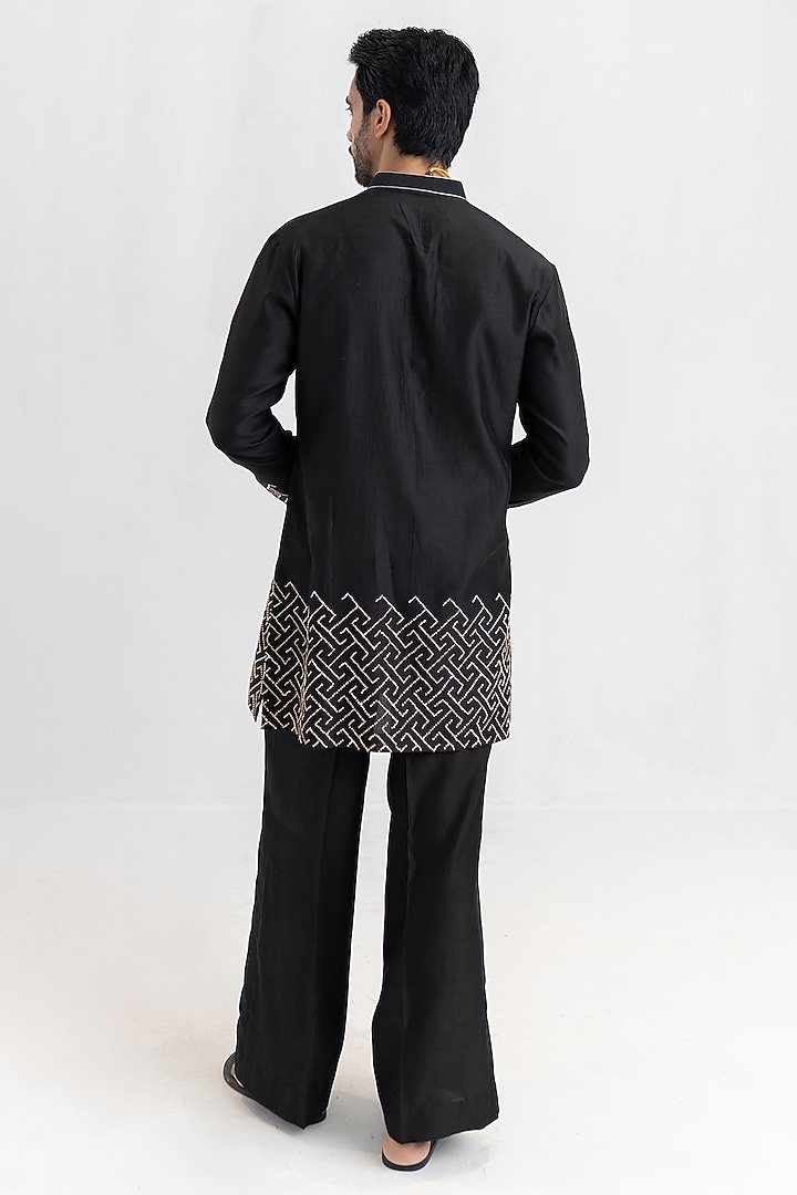 Black Handloom Chanderi Hand Embroidered Short Kurta Set by Wabi Sabi Men at Pernia's Pop Up Shop