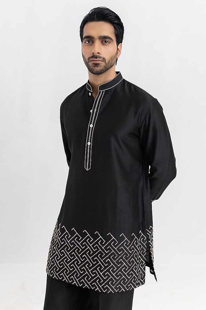 Black Handloom Chanderi Hand Embroidered Short Kurta Set by Wabi Sabi Men at Pernia's Pop Up Shop