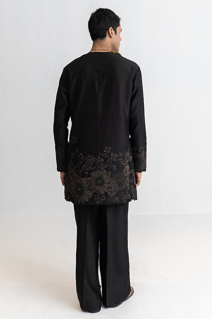 Black Handloom Chanderi Resham Embroidered Short Kurta Set by Wabi Sabi Men at Pernia's Pop Up Shop