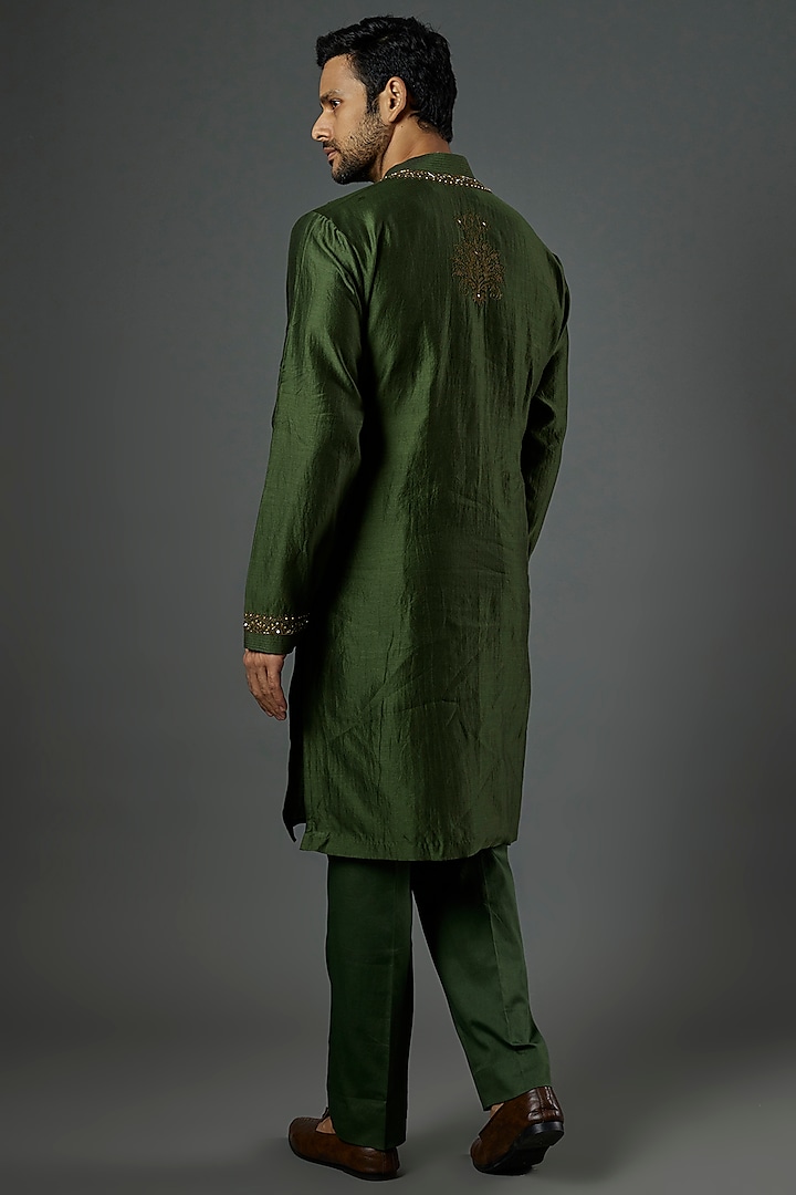 Olive Green Chanderi Handloom Aari Embroidered Kurta Set by Wabi Sabi Men at Pernia's Pop Up Shop
