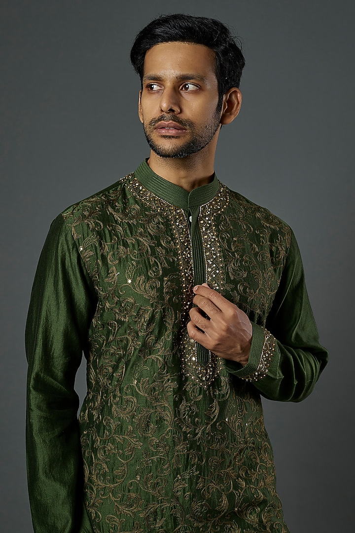 Olive Green Chanderi Handloom Aari Embroidered Kurta Set by Wabi Sabi Men at Pernia's Pop Up Shop