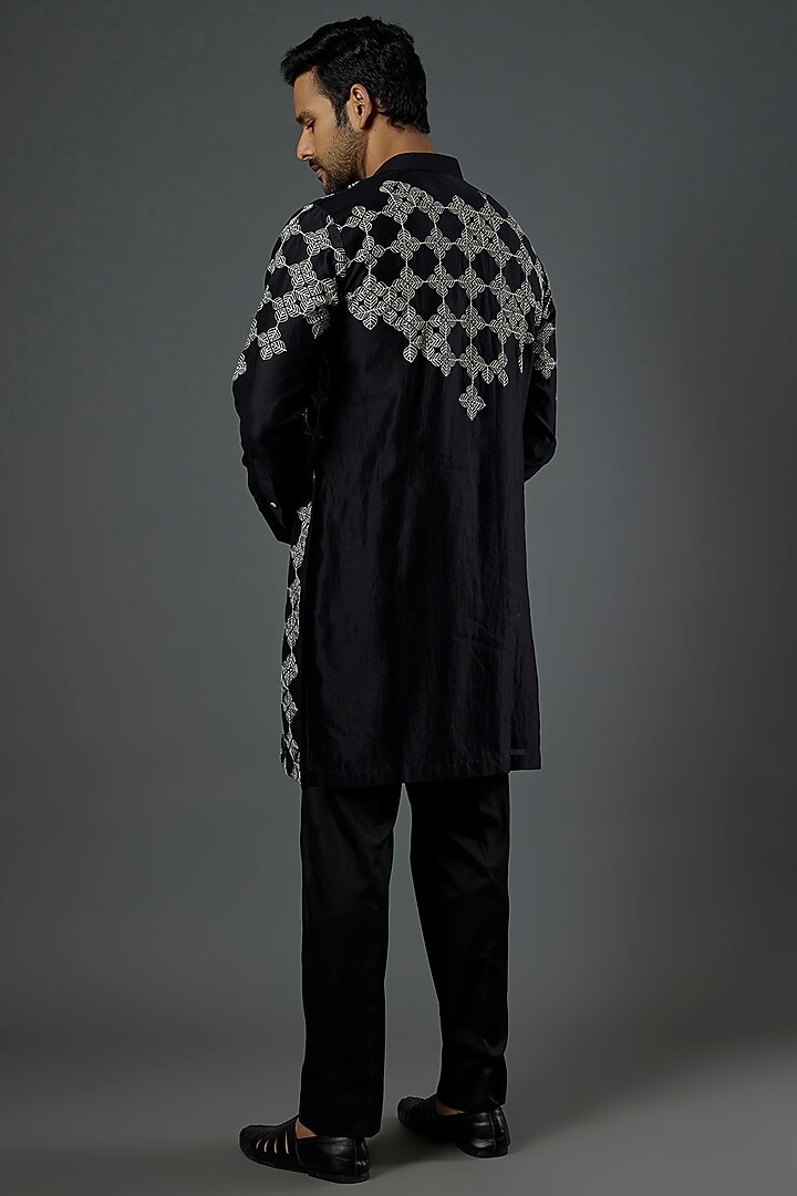 Black Embroidered Kurta Set by Wabi Sabi Men at Pernia's Pop Up Shop