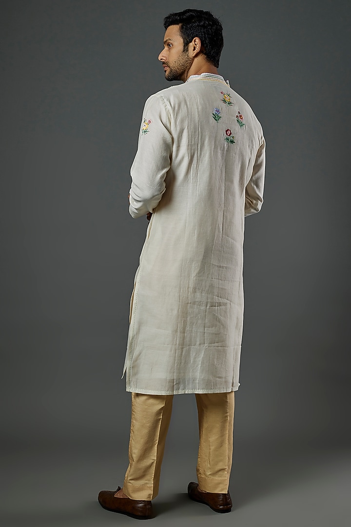 Ivory Chanderi Handloom Beads Hand Embroidered Kurta by Wabi Sabi Men at Pernia's Pop Up Shop