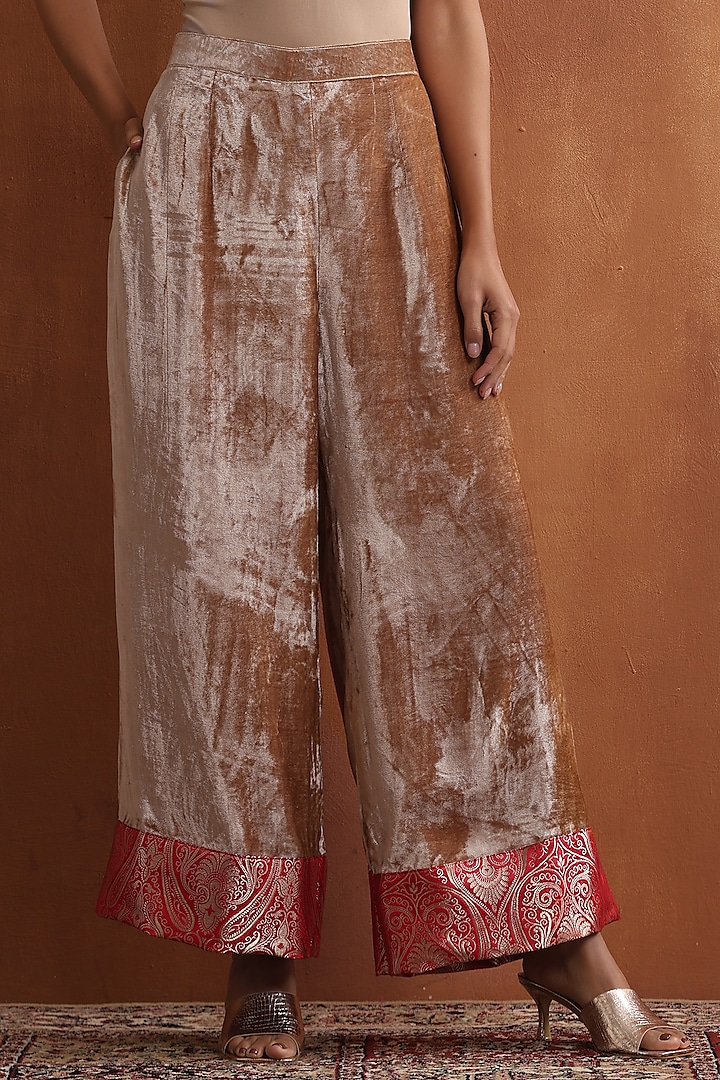 Golden Makhmal Kashmiri Embroidered Kurta Set by Wazir C at Pernia's Pop Up Shop