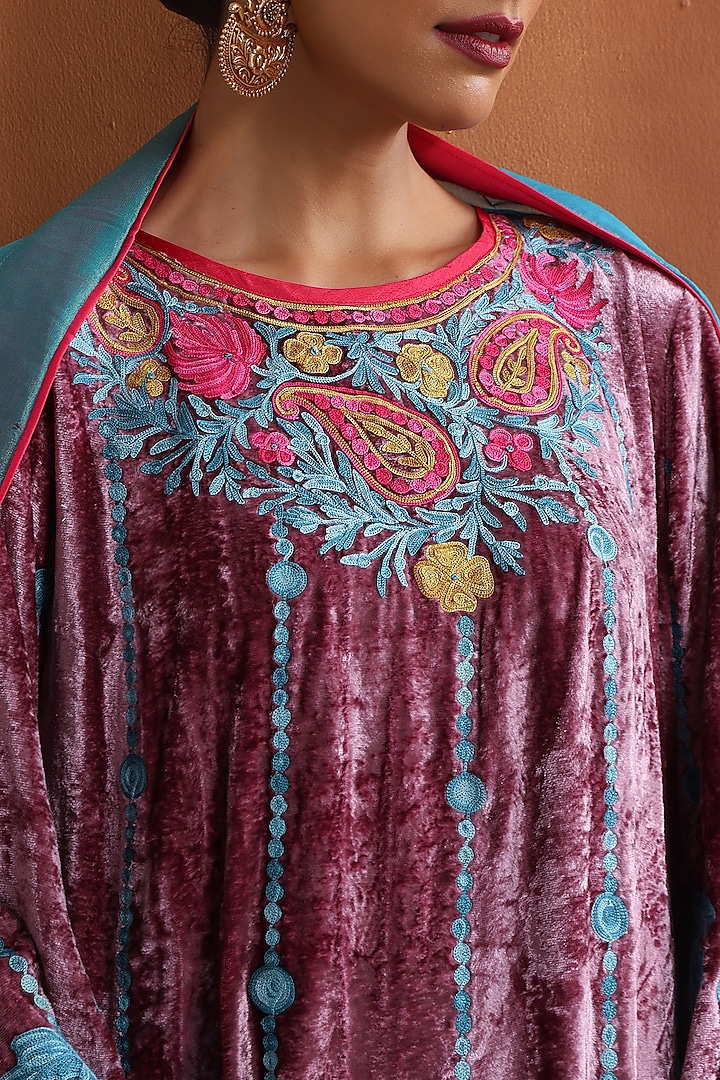 Dusty Pink & Firozi Makhmal Kashmiri Embroidered Party Wear Anarkali Set by Wazir C at Pernia's Pop Up Shop