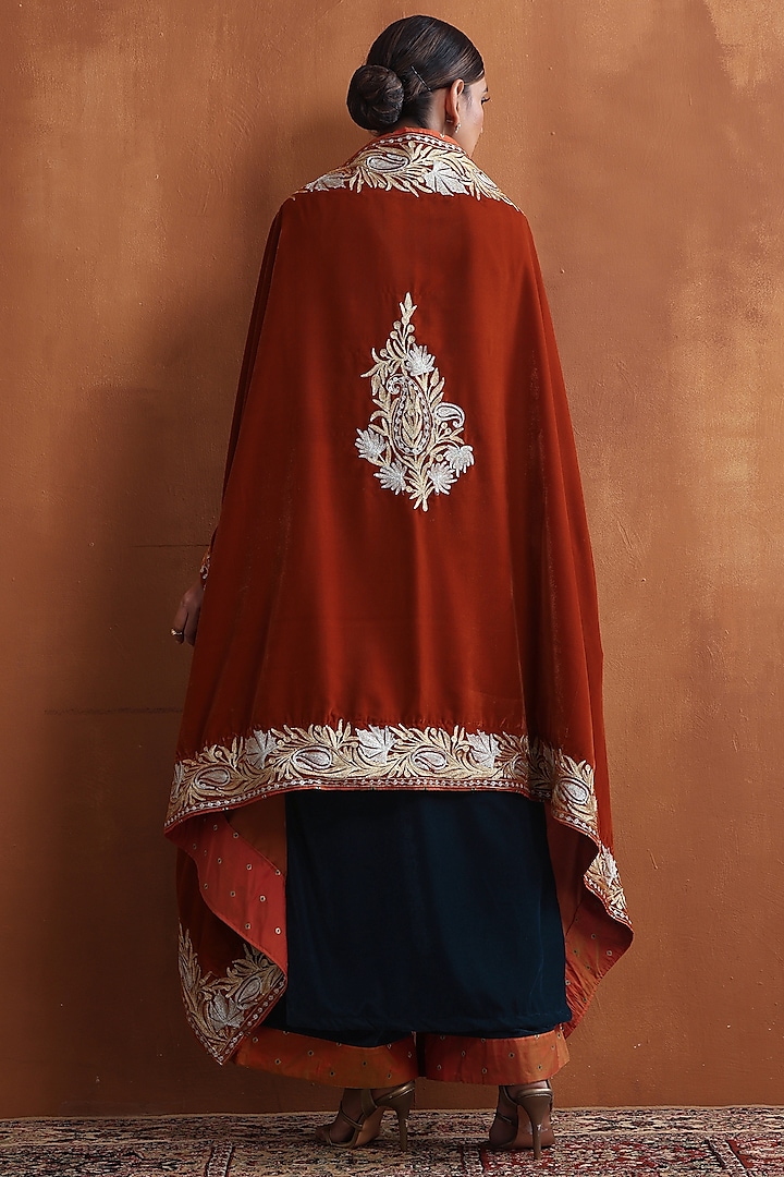 Teal Blue Velvet Kashmiri Tilla Embroidered Kurta Set by Wazir C at Pernia's Pop Up Shop