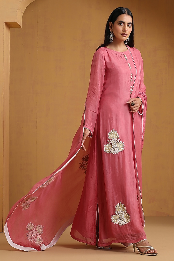 Pink Silk Kashmiri Embroidered Kurta Set by Wazir C at Pernia's Pop Up Shop