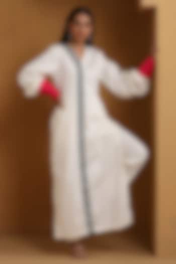 Off-White & Pink Cotton Kashmiri Embroidered Co-Ord Set by Wazir C at Pernia's Pop Up Shop