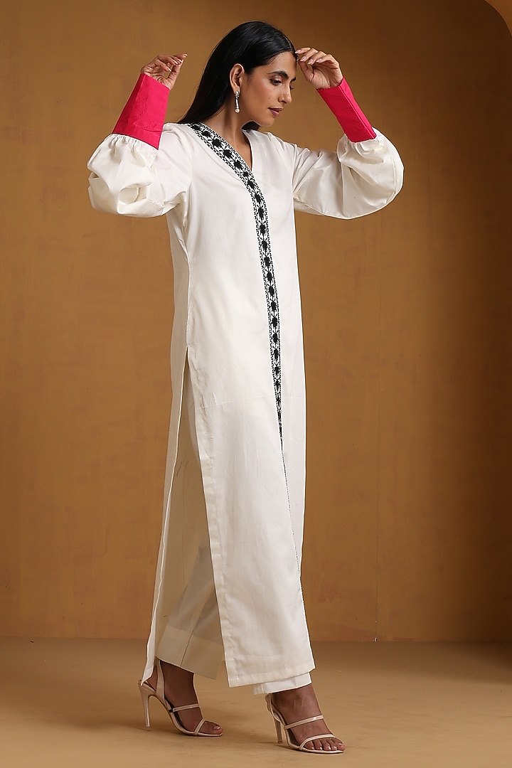 Off-White & Pink Cotton Kashmiri Embroidered Co-Ord Set by Wazir C at Pernia's Pop Up Shop