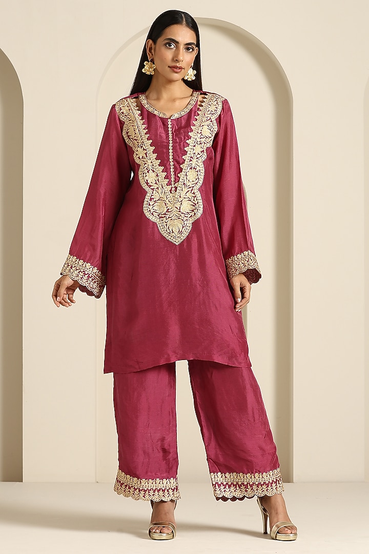 Mauve Silk Kashmiri Tilla Embroidered Kurta Set by Wazir C at Pernia's Pop Up Shop