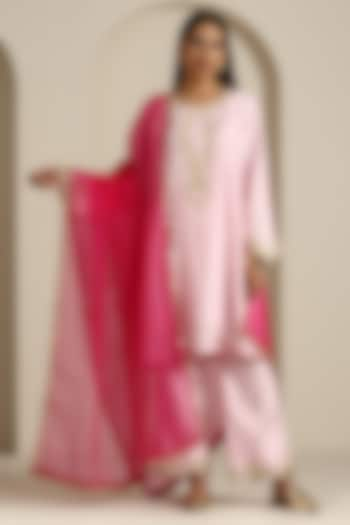 Baby Pink & Hot Pink Muslin Kashmiri Tilla Embroidered Kurta Set by Wazir C