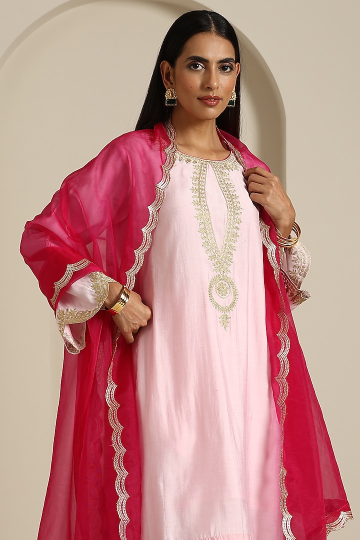 Baby Pink & Hot Pink Muslin Kashmiri Tilla Embroidered Kurta Set by Wazir C at Pernia's Pop Up Shop