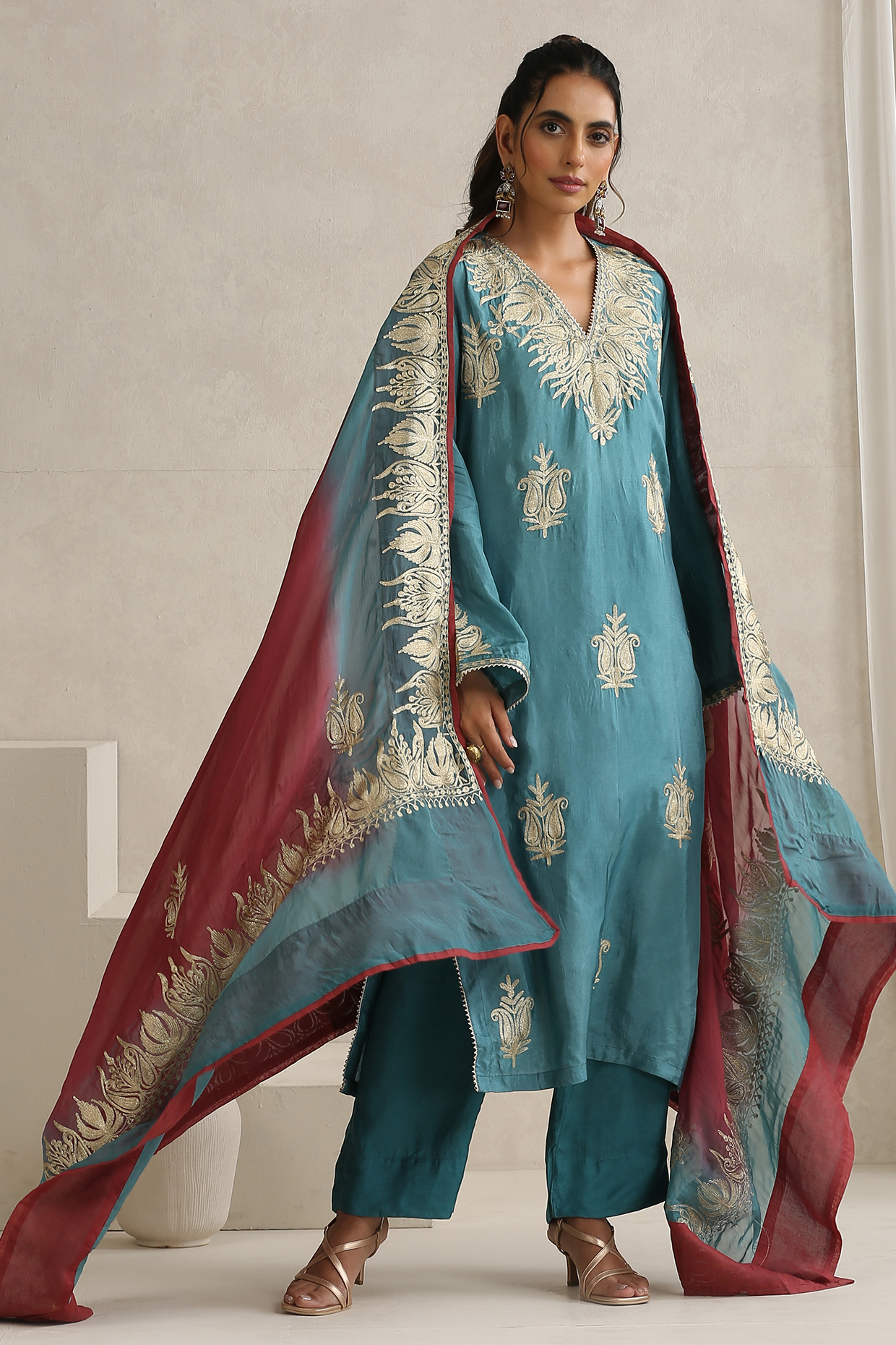 Blue Silk & Cotton Kashmiri Tilla Embroidered Kurta Set by Wazir C at Pernia's Pop Up Shop