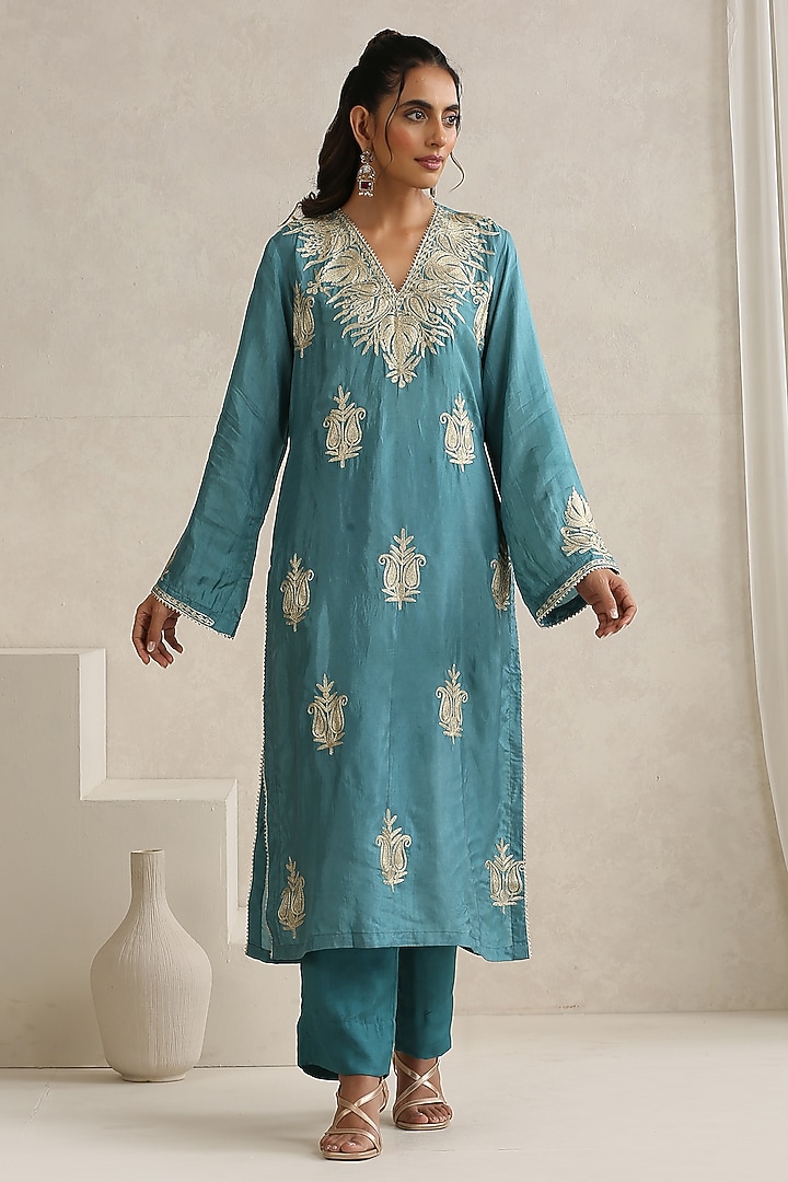 Blue Silk & Cotton Kashmiri Tilla Embroidered Kurta Set by Wazir C at Pernia's Pop Up Shop
