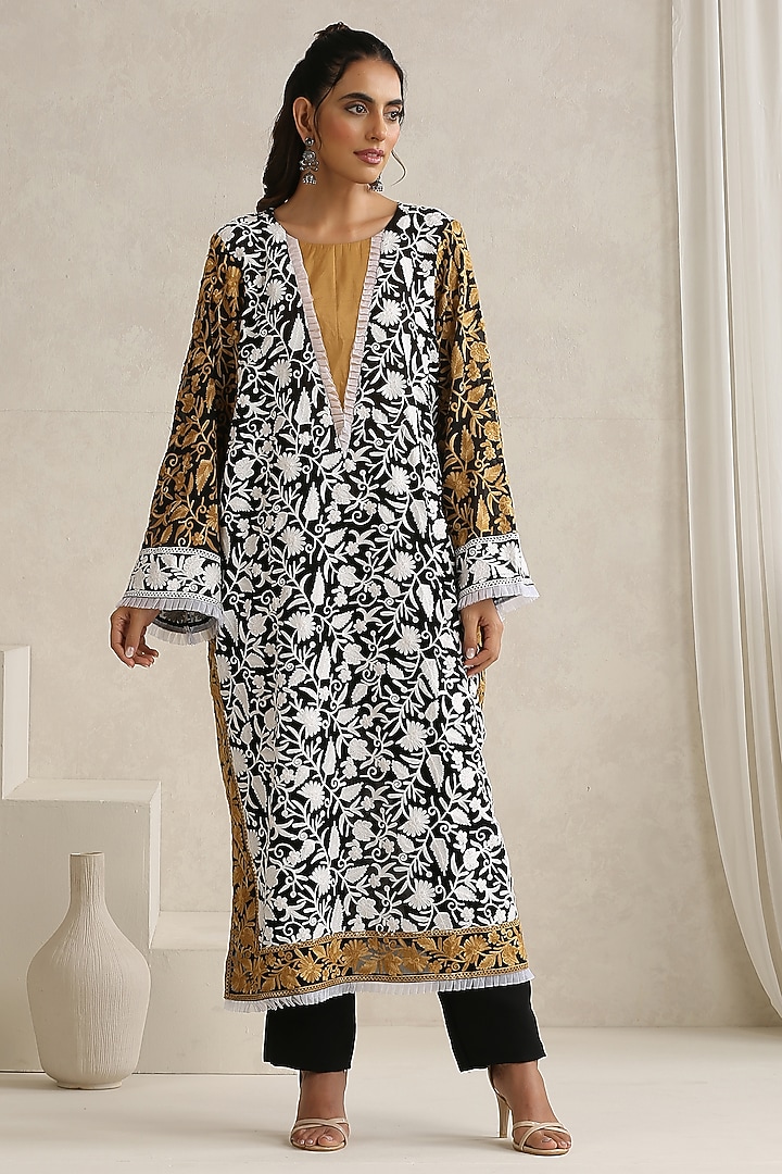 Black & Beige Georgette Kashmiri Aari Embroidered Kurta Set by Wazir C at Pernia's Pop Up Shop