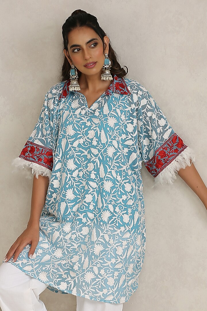 Sky Blue & White Georgette Kashmiri Aari Embroidered Kurta Set by Wazir C at Pernia's Pop Up Shop