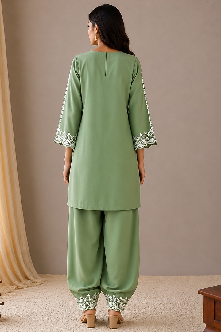 Mint Green Cotton Zari Embroidered Kurta Set by Wazir C at Pernia's Pop Up Shop