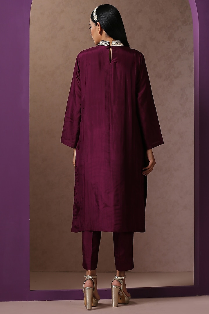 Purple Silk Embroidered Kurta Set by Wazir C at Pernia's Pop Up Shop