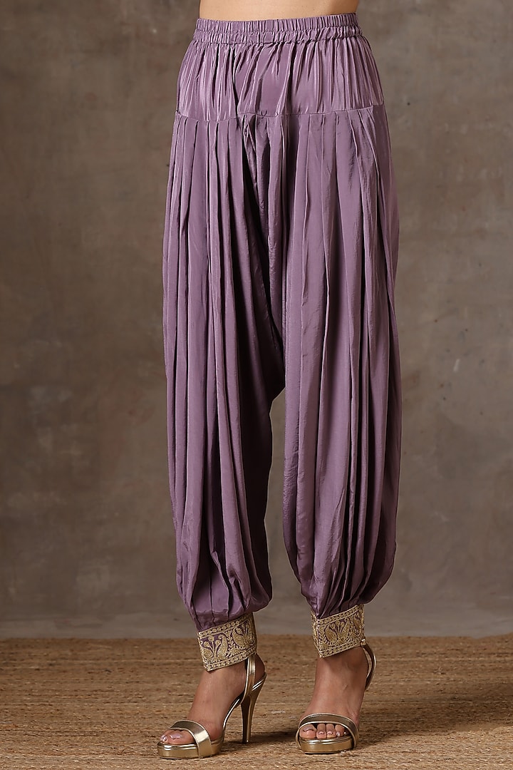 Lilac Organza & Crepe Embroidered Co-Ord Set by Wazir C at Pernia's Pop Up Shop