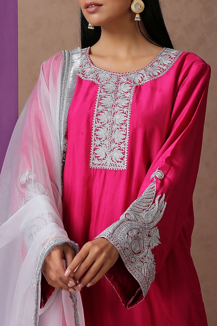 Pink Silk Embroidered Pheran Kurta Set by Wazir C at Pernia's Pop Up Shop