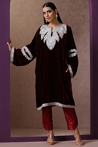 Maroon Velvet Embroidered Pehran Kurta Set by Wazir C
