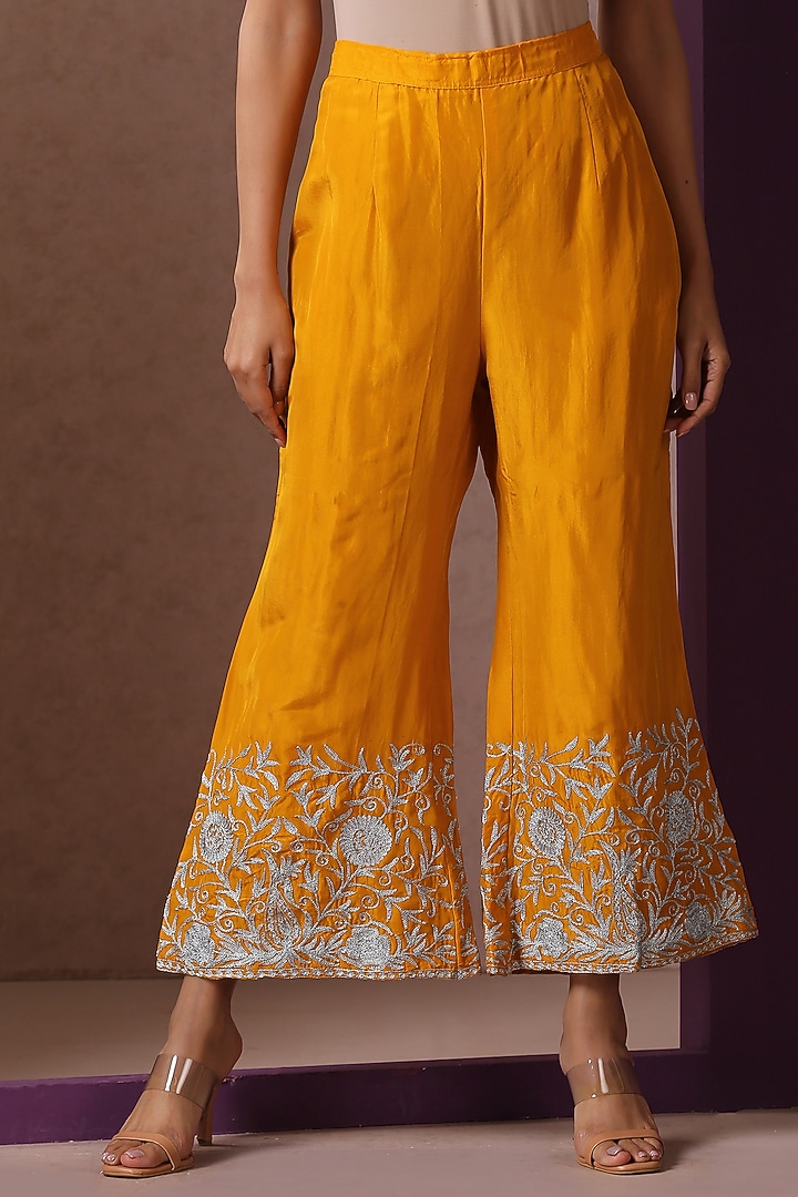Mustard Silk Embroidered Kurta Set by Wazir C at Pernia's Pop Up Shop