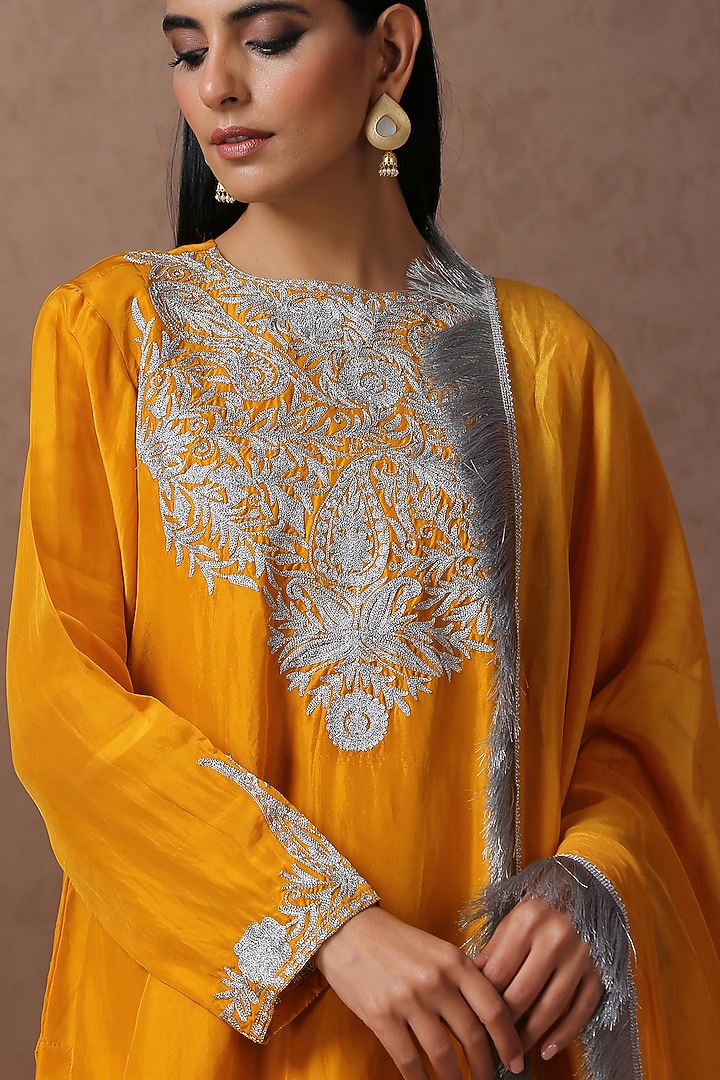 Mustard Silk Embroidered Kurta Set by Wazir C at Pernia's Pop Up Shop