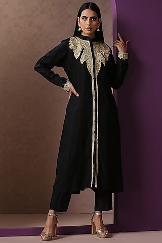 Black Silk Embroidered Kurta Set by Wazir C