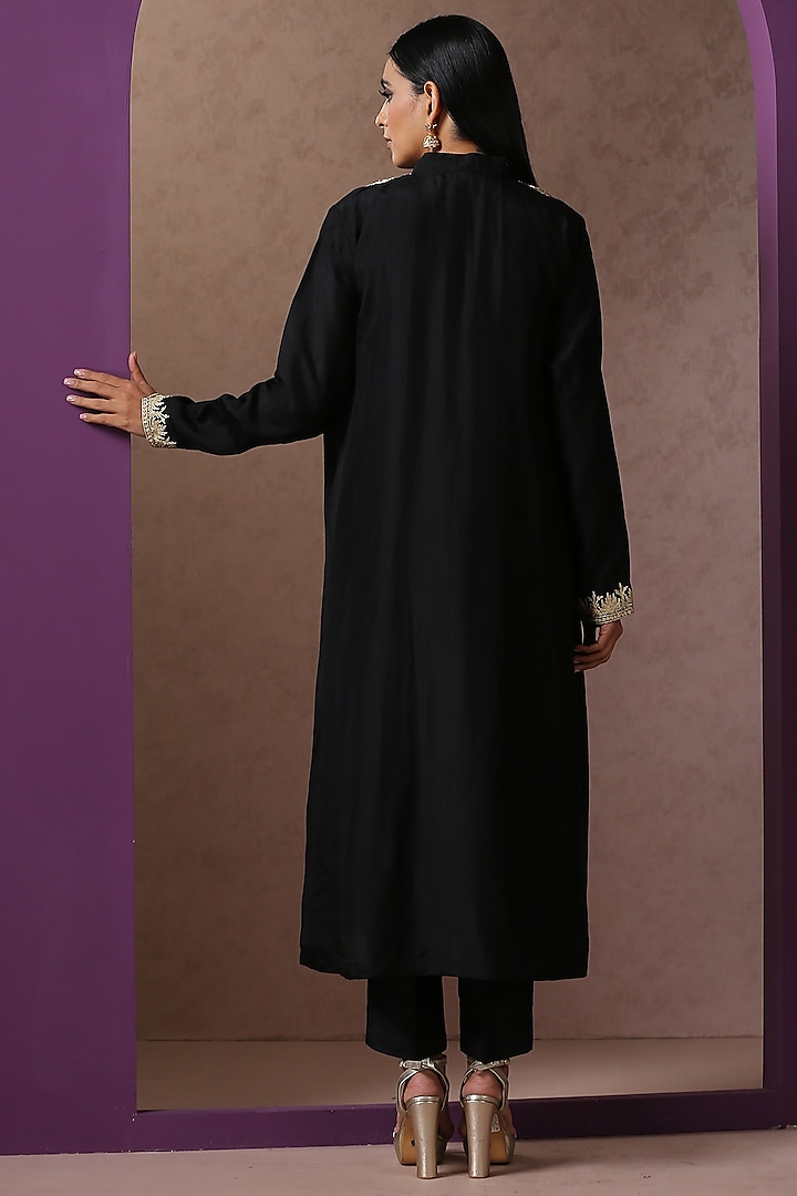 Black Silk Embroidered Kurta Set by Wazir C at Pernia's Pop Up Shop
