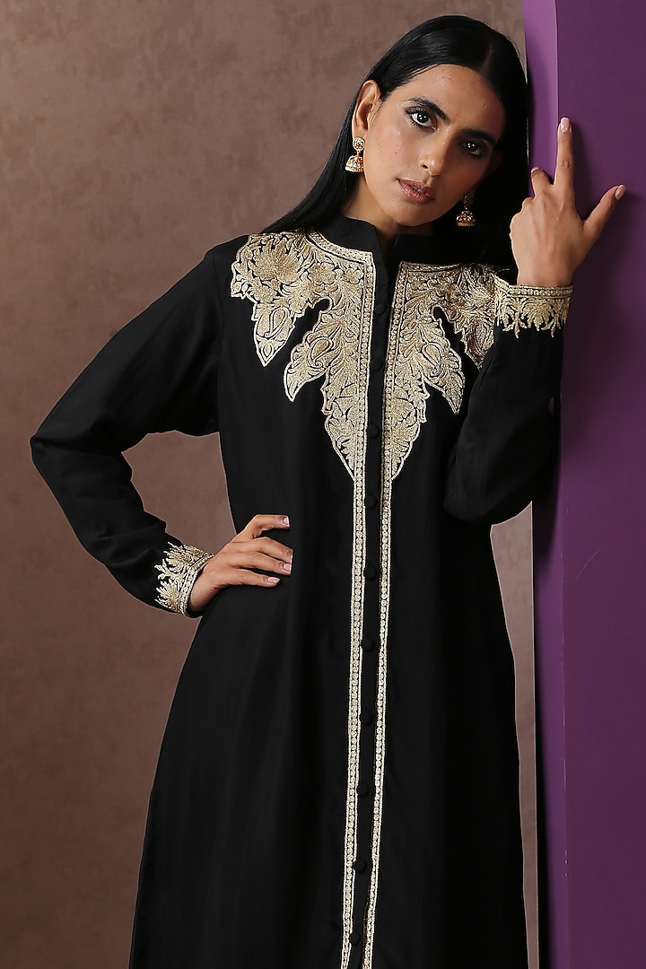 Black Silk Embroidered Kurta Set by Wazir C at Pernia's Pop Up Shop