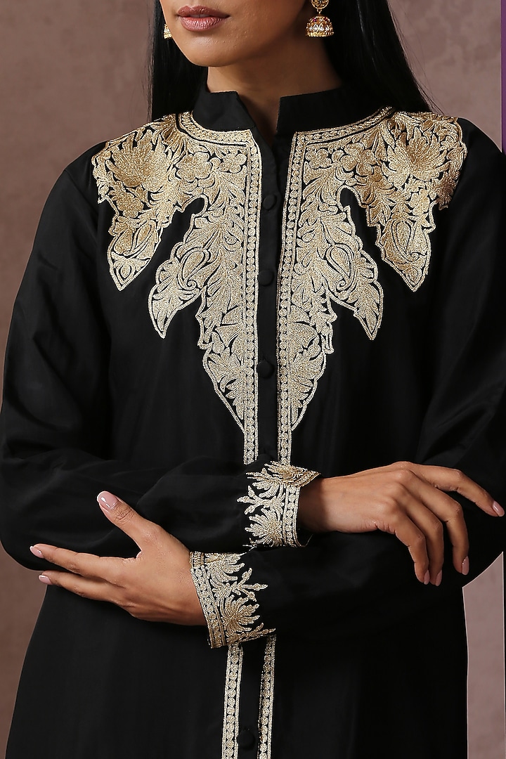 Black Silk Embroidered Kurta Set by Wazir C at Pernia's Pop Up Shop
