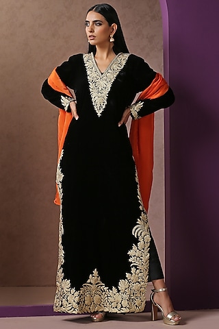 Black Velvet Embroidered Tunic Set by Wazir C