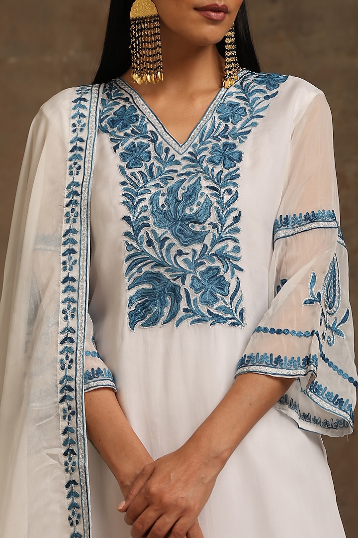 White Organza Embroidered Kurta Set by Wazir C at Pernia's Pop Up Shop
