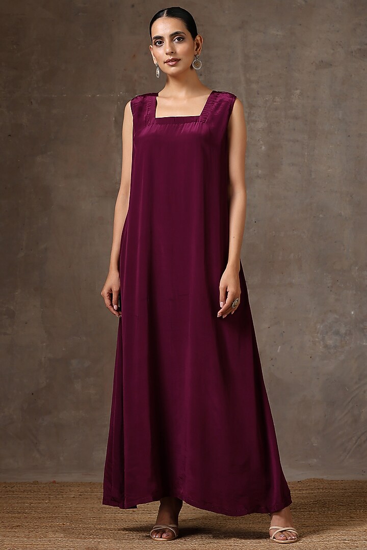 Purple Net Embroidered Kaftan by Wazir C at Pernia's Pop Up Shop