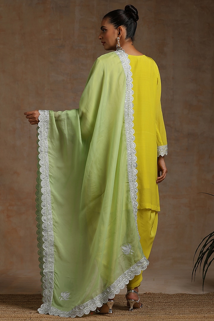Neon Crepe Embroidered Kurta Set by Wazir C at Pernia's Pop Up Shop