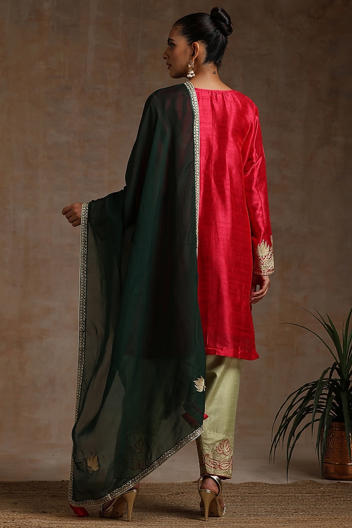 Red Silk Embroidered Kurta Set by Wazir C at Pernia's Pop Up Shop