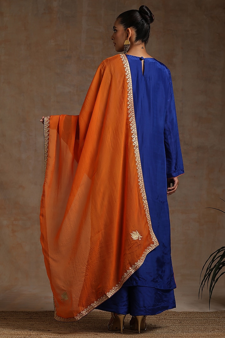 Blue Silk Embroidered Kurta Set by Wazir C at Pernia's Pop Up Shop
