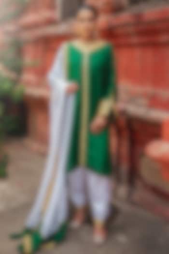 Green Silk Kashmiri Tilla Embroidered Kurta Set by Wazir C at Pernia's Pop Up Shop