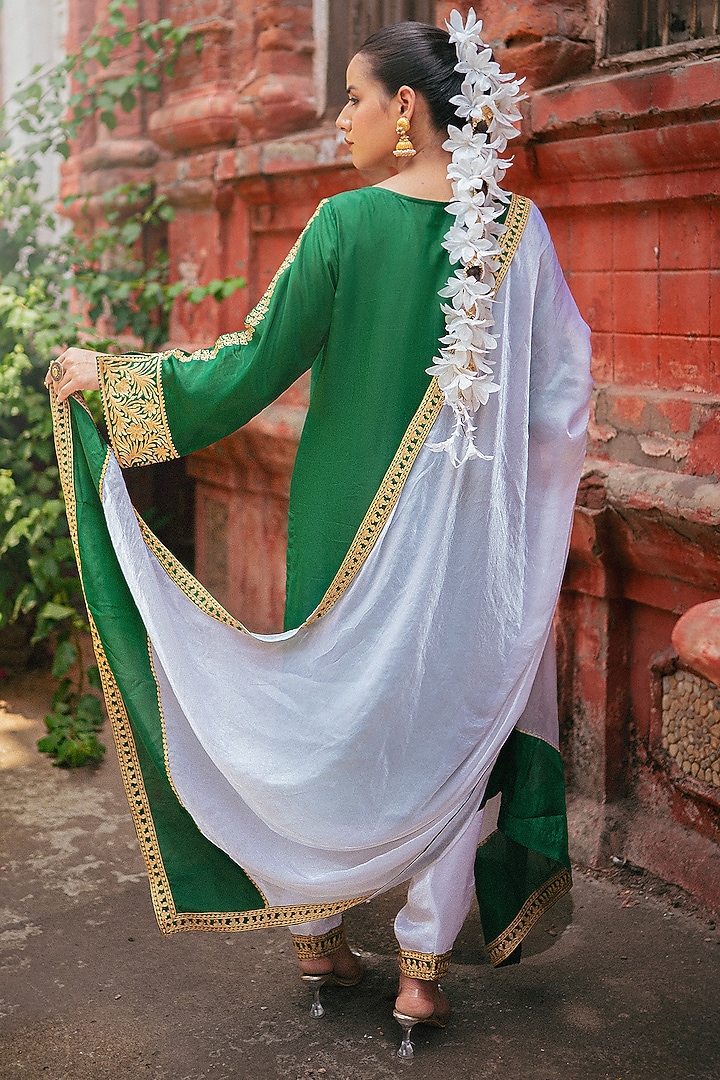 Green Silk Kashmiri Tilla Embroidered Kurta Set by Wazir C at Pernia's Pop Up Shop