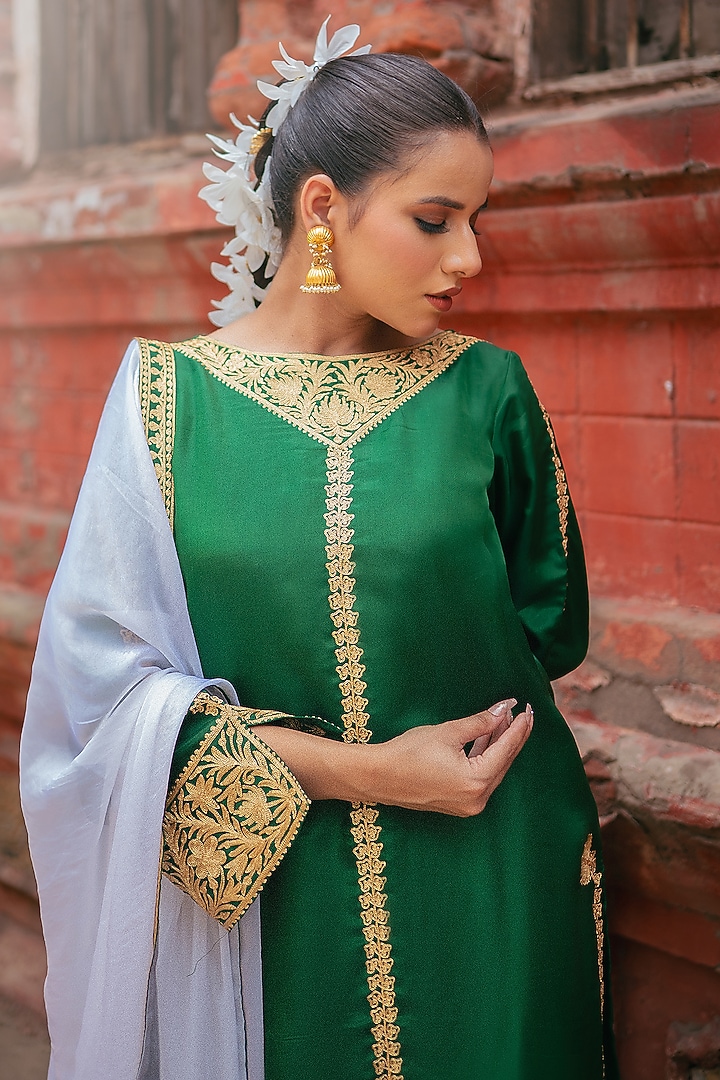 Green Silk Kashmiri Tilla Embroidered Kurta Set by Wazir C at Pernia's Pop Up Shop