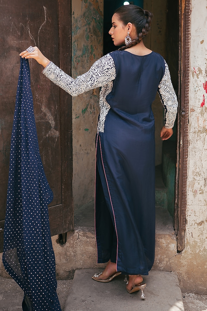 Navy Blue Silk Kashmiri Tilla Embroidered Kurta Set by Wazir C at Pernia's Pop Up Shop