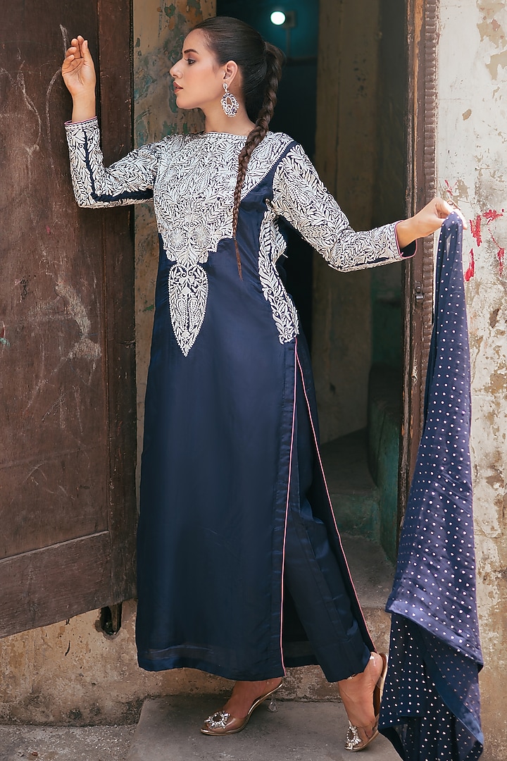 Navy Blue Silk Kashmiri Tilla Embroidered Kurta Set by Wazir C at Pernia's Pop Up Shop