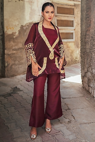 Maroon Silk Kashmiri Tilla Embroidered Jacket Set by Wazir C