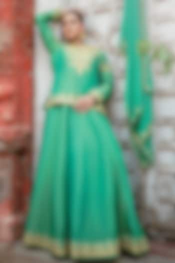 Green Silk Kashmiri Tilla Embroidered Lehenga Set by Wazir C at Pernia's Pop Up Shop