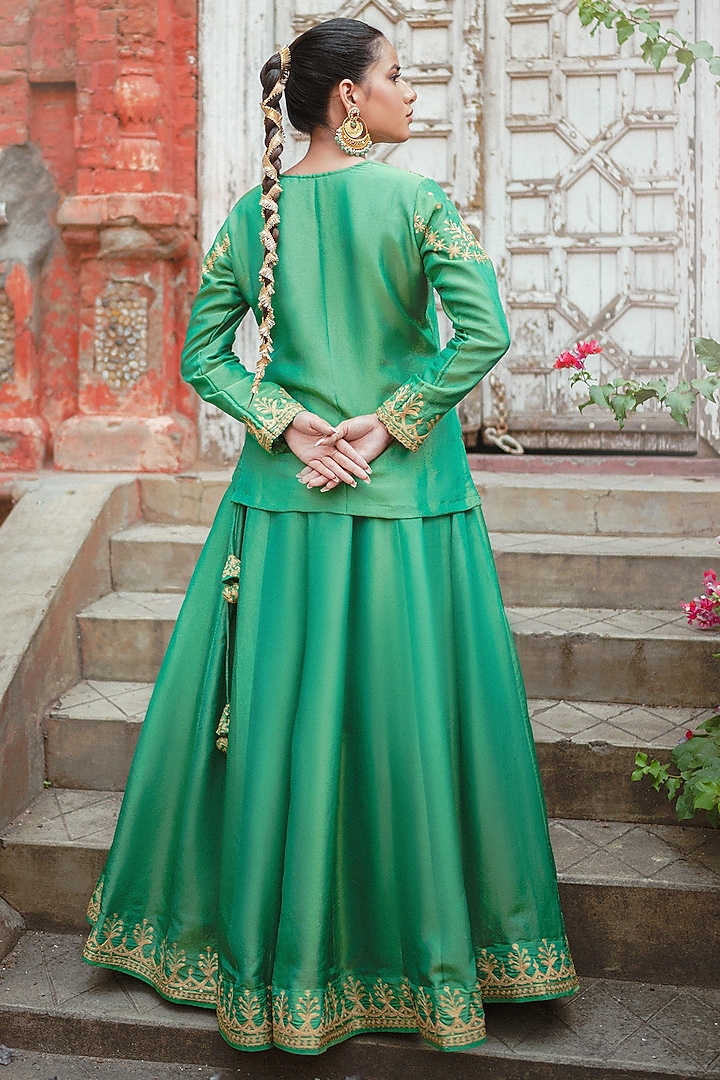 Green Silk Kashmiri Tilla Embroidered Lehenga Set by Wazir C at Pernia's Pop Up Shop