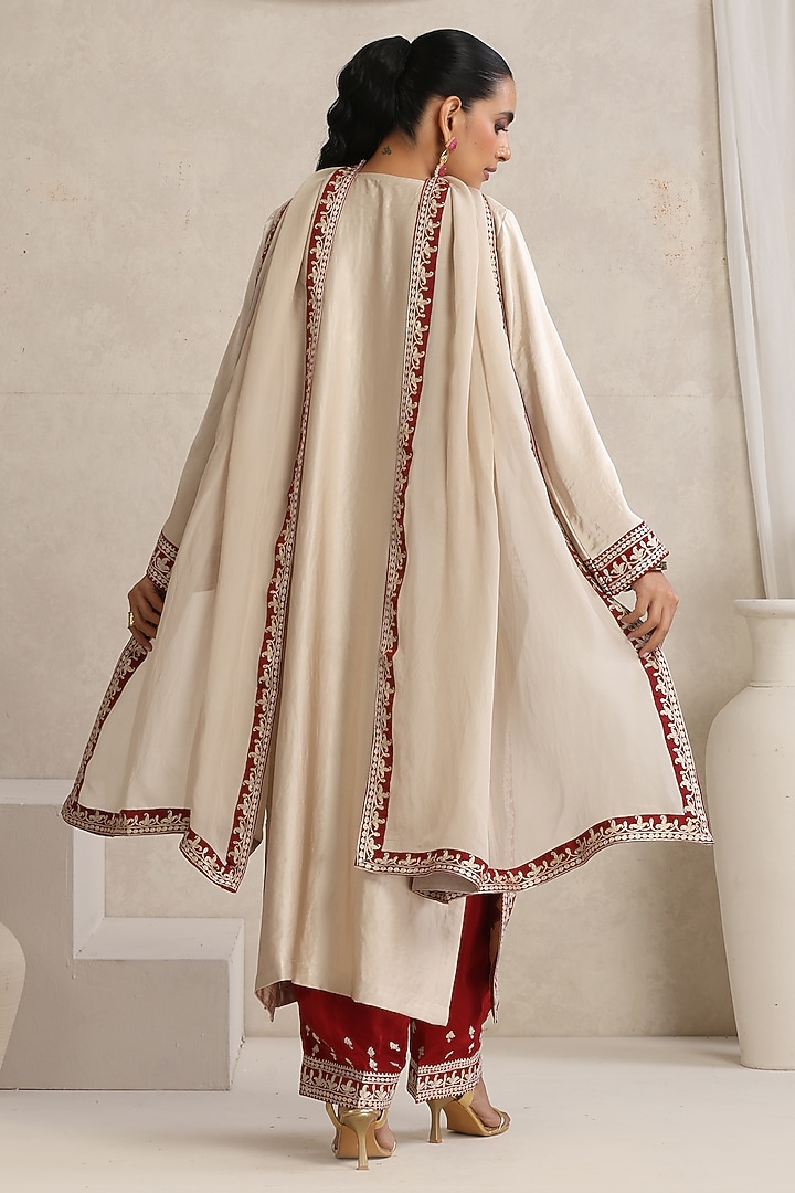 Off-White Satin Kashmiri Tilla Embroidered Kurta Set by Wazir C at Pernia's Pop Up Shop