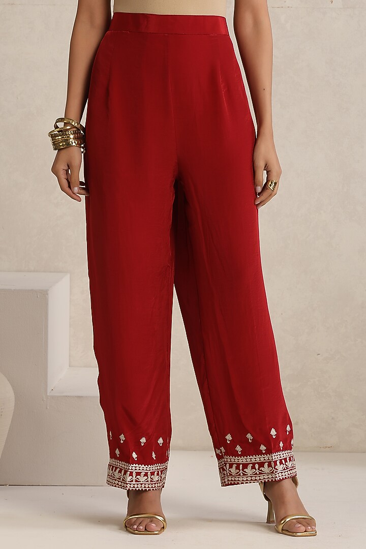 Off-White Satin Kashmiri Tilla Embroidered Kurta Set by Wazir C at Pernia's Pop Up Shop