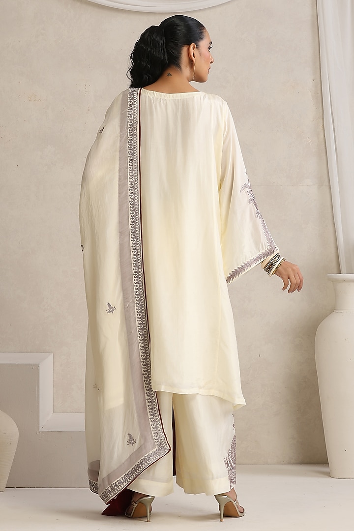 Cream Silk Kashmiri Tilla Embroidered Kurta Set by Wazir C at Pernia's Pop Up Shop