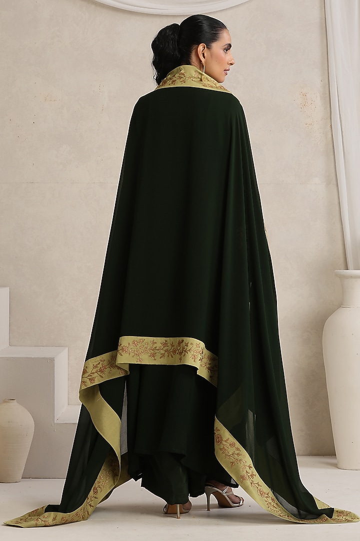 Green Georgette Kashmiri Tilla Embroidered Kurta Set by Wazir C at Pernia's Pop Up Shop