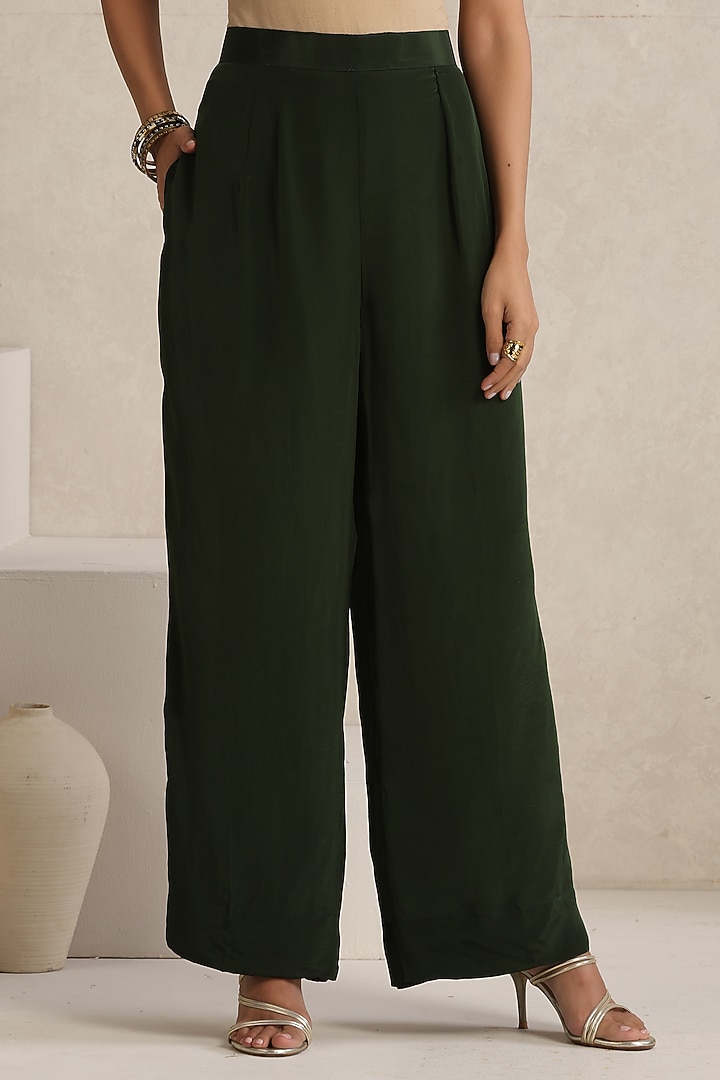 Green Georgette Kashmiri Tilla Embroidered Kurta Set by Wazir C at Pernia's Pop Up Shop